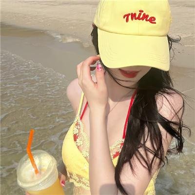铁路的白蔷薇